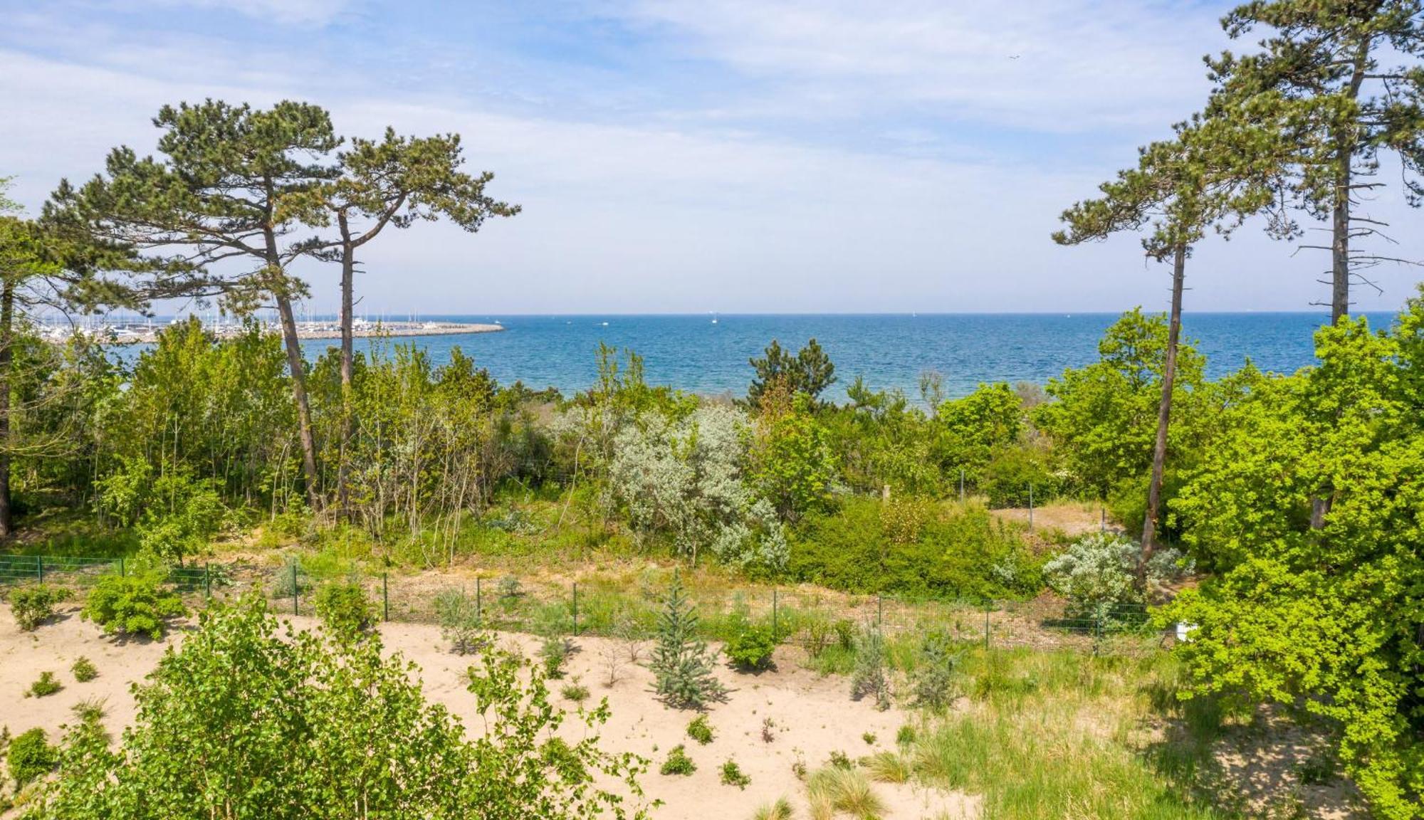 Schmidt - Strandhaus Direkt Am Mit Sauna, Sport Und Duenengarten Iv Apartment Rostock